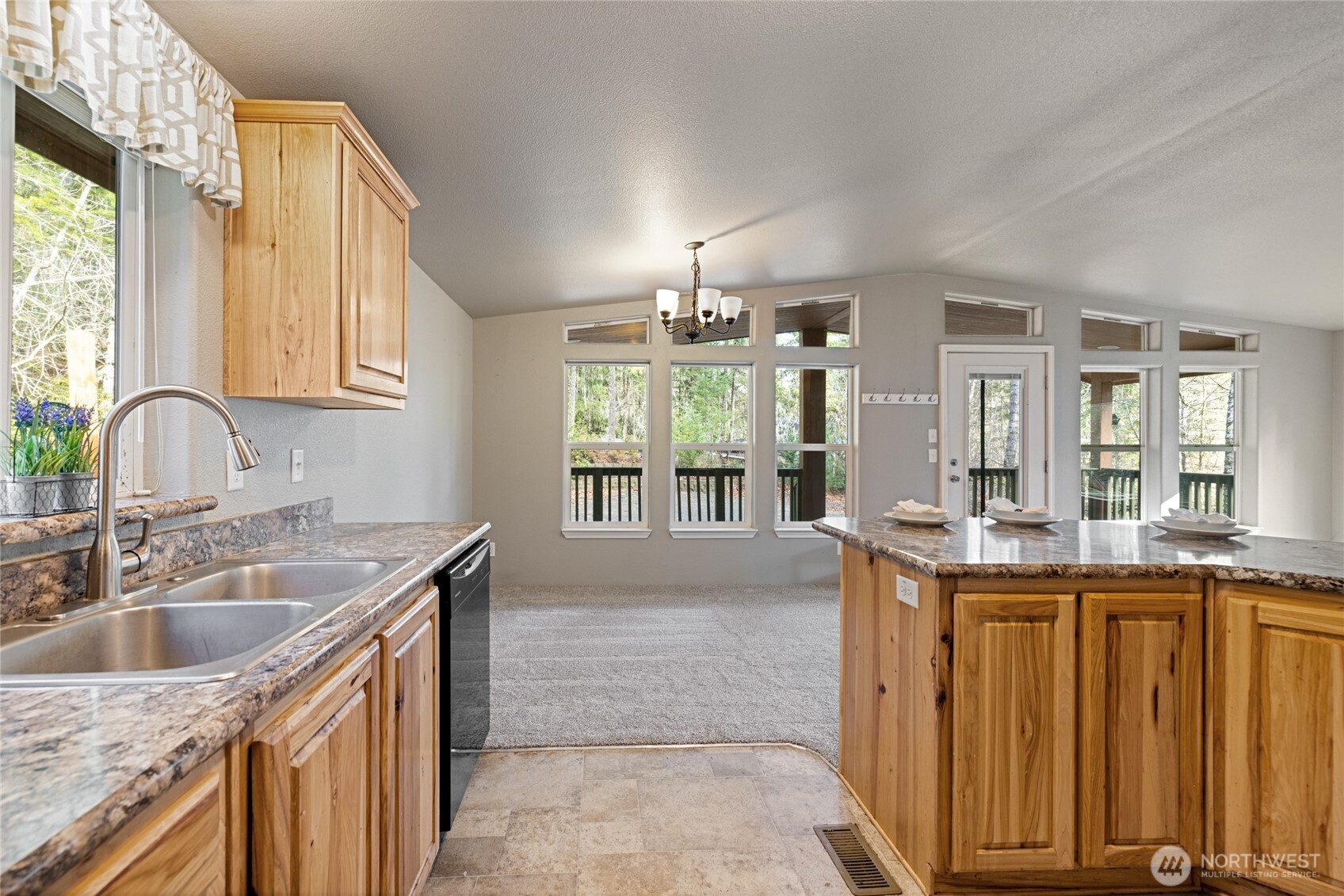 150 N Beaver Drive Hoodsport WA 98548