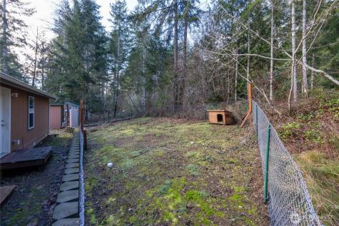 150 N Beaver Drive Hoodsport WA 98548