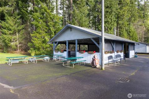150 N Beaver Drive Hoodsport WA 98548