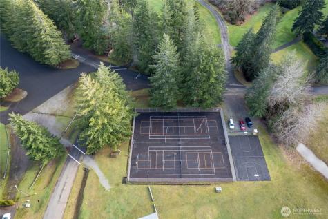 150 N Beaver Drive Hoodsport WA 98548