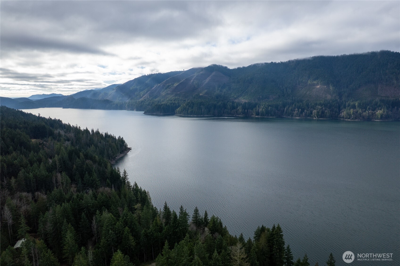 150 N Beaver Drive Hoodsport WA 98548