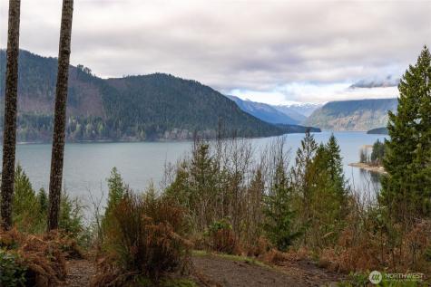 150 N Beaver Drive Hoodsport WA 98548
