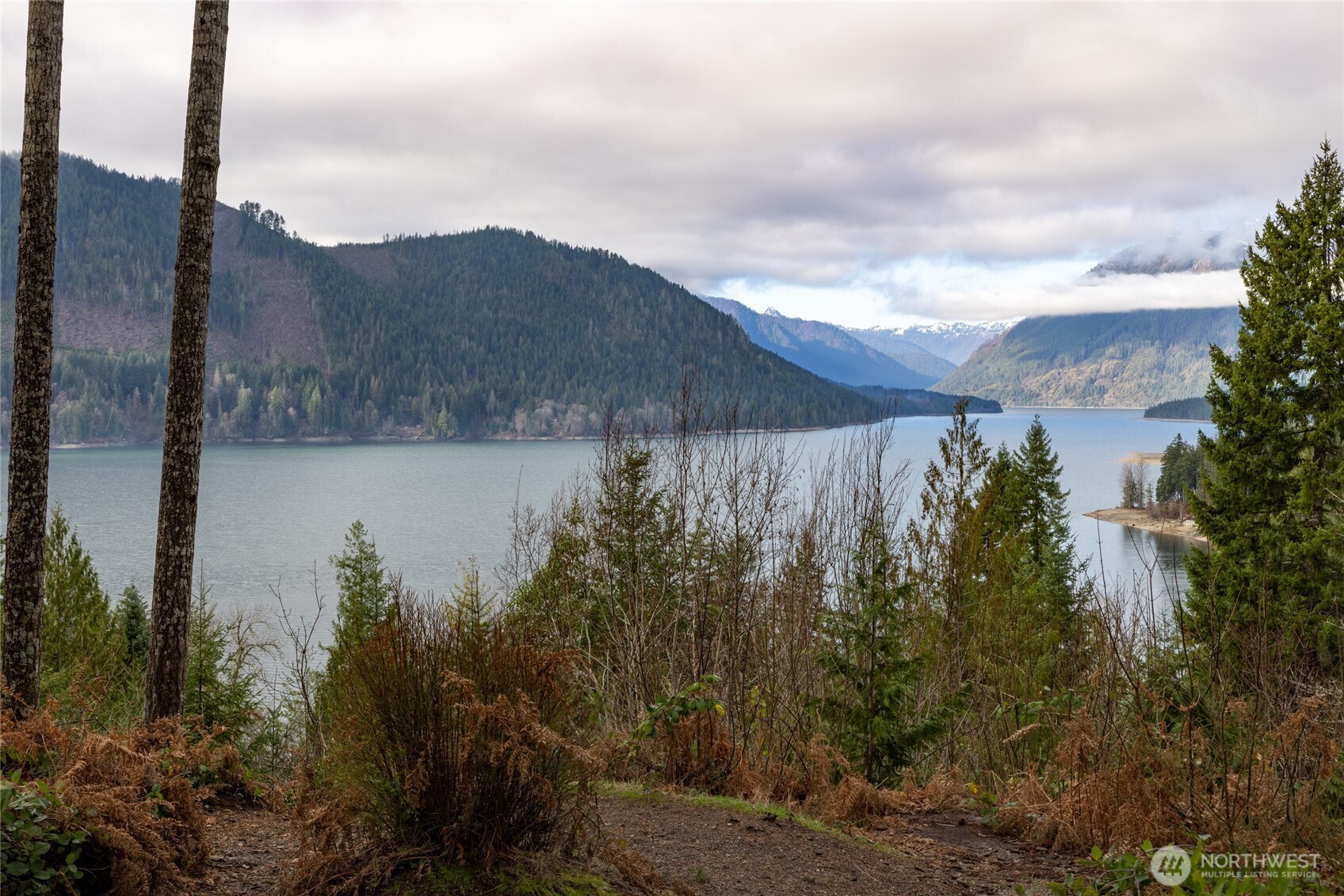 150 N Beaver Drive Hoodsport WA 98548