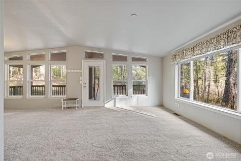 150 N Beaver Drive Hoodsport WA 98548