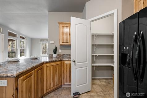 150 N Beaver Drive Hoodsport WA 98548
