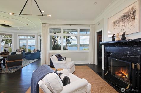 5021 Saratoga Road Langley WA 98260