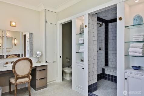 5021 Saratoga Road Langley WA 98260