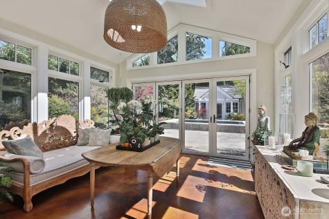 5021 Saratoga Road Langley WA 98260