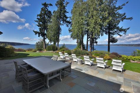 5021 Saratoga Road Langley WA 98260