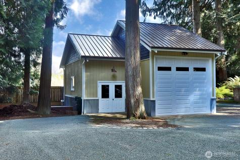 5021 Saratoga Road Langley WA 98260
