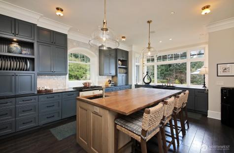 5021 Saratoga Road Langley WA 98260