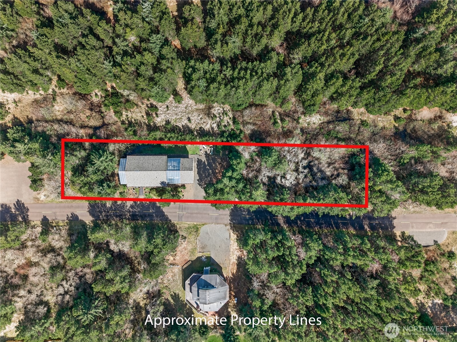 306 6th Street NW Long Beach WA 98631