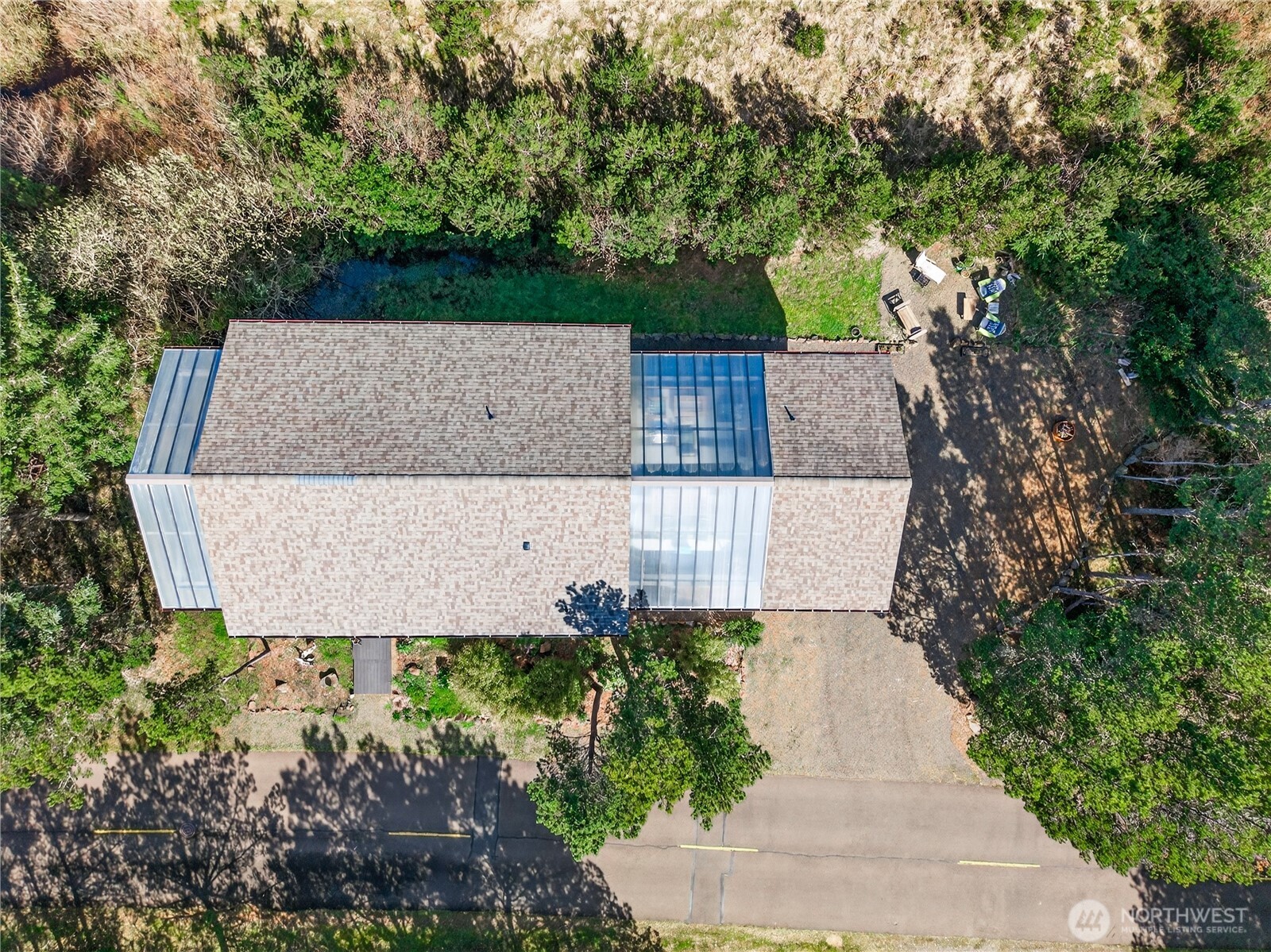 306 6th Street NW Long Beach WA 98631