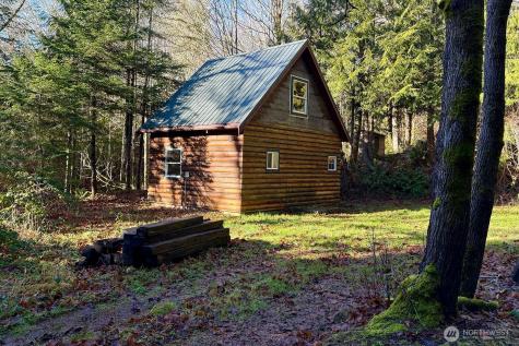 12280 Center Road Quilcene WA 98376