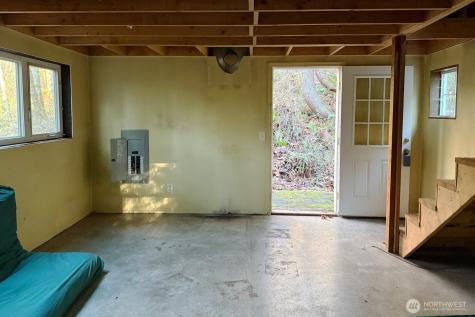 12280 Center Road Quilcene WA 98376