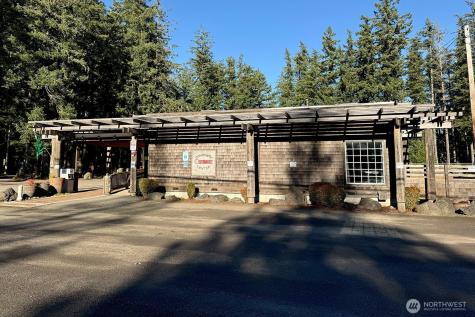 12280 Center Road Quilcene WA 98376