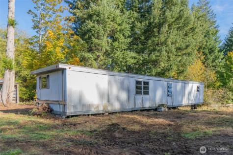 17328 Mulqueen Road SE Rainier WA 98576