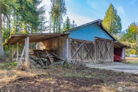 17328 Mulqueen Road SE Rainier WA 98576