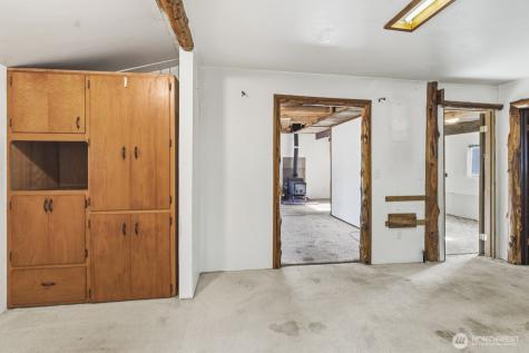 17328 Mulqueen Road SE Rainier WA 98576