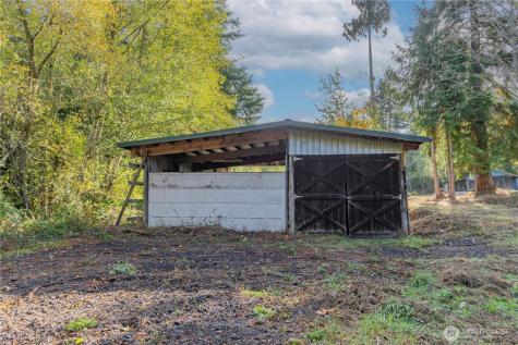 17328 Mulqueen Road SE Rainier WA 98576