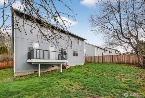 8402 147th St Court E Puyallup WA 98375