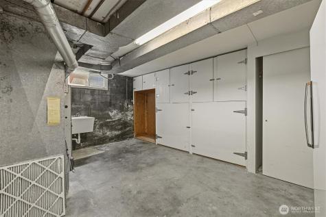 912 N 90th Street Seattle WA 98103