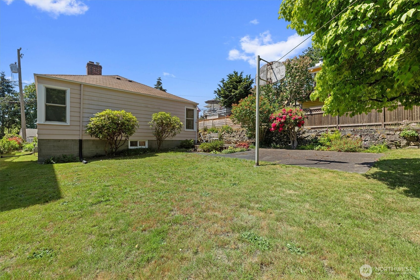 912 N 90th Street Seattle WA 98103