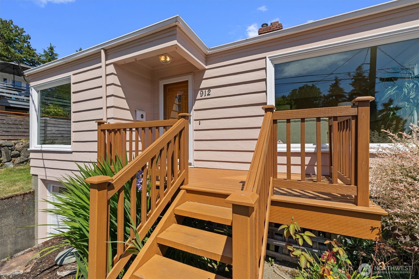 912 N 90th Street Seattle WA 98103
