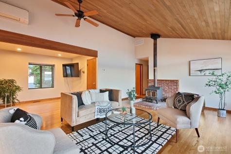 8267 Franklin Road Clinton WA 98236