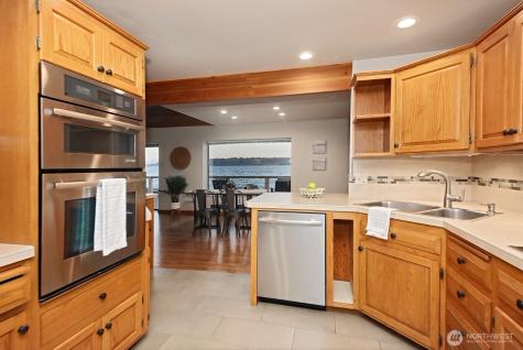 8267 Franklin Road Clinton WA 98236