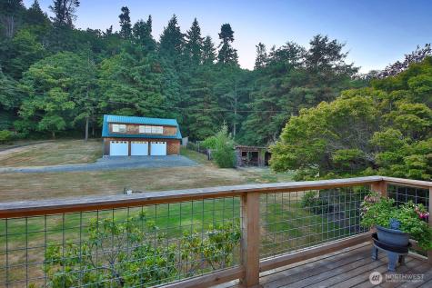 8267 Franklin Road Clinton WA 98236