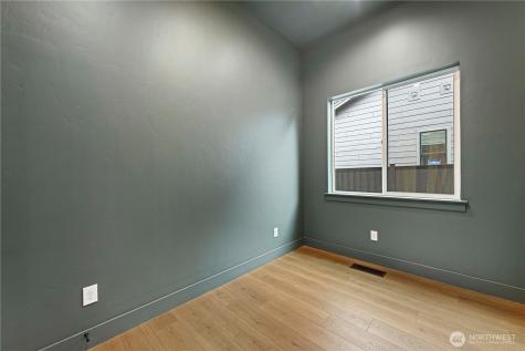 728 Blaine Street Steilacoom WA 98388