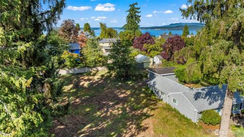 728 Blaine Street Steilacoom WA 98388