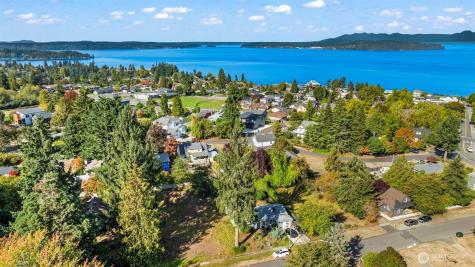 728 Blaine Street Steilacoom WA 98388