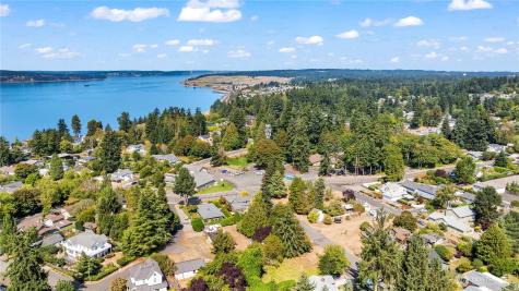728 Blaine Street Steilacoom WA 98388