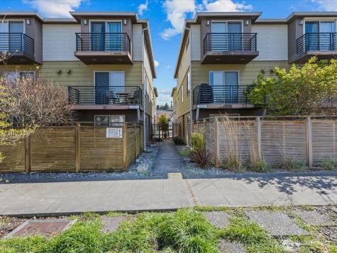 3038 61st Avenue SW Seattle WA 98116