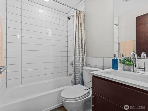 3038 61st Avenue SW Seattle WA 98116