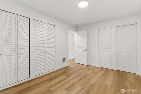 22605 60th Avenue W Mountlake Terrace WA 98043