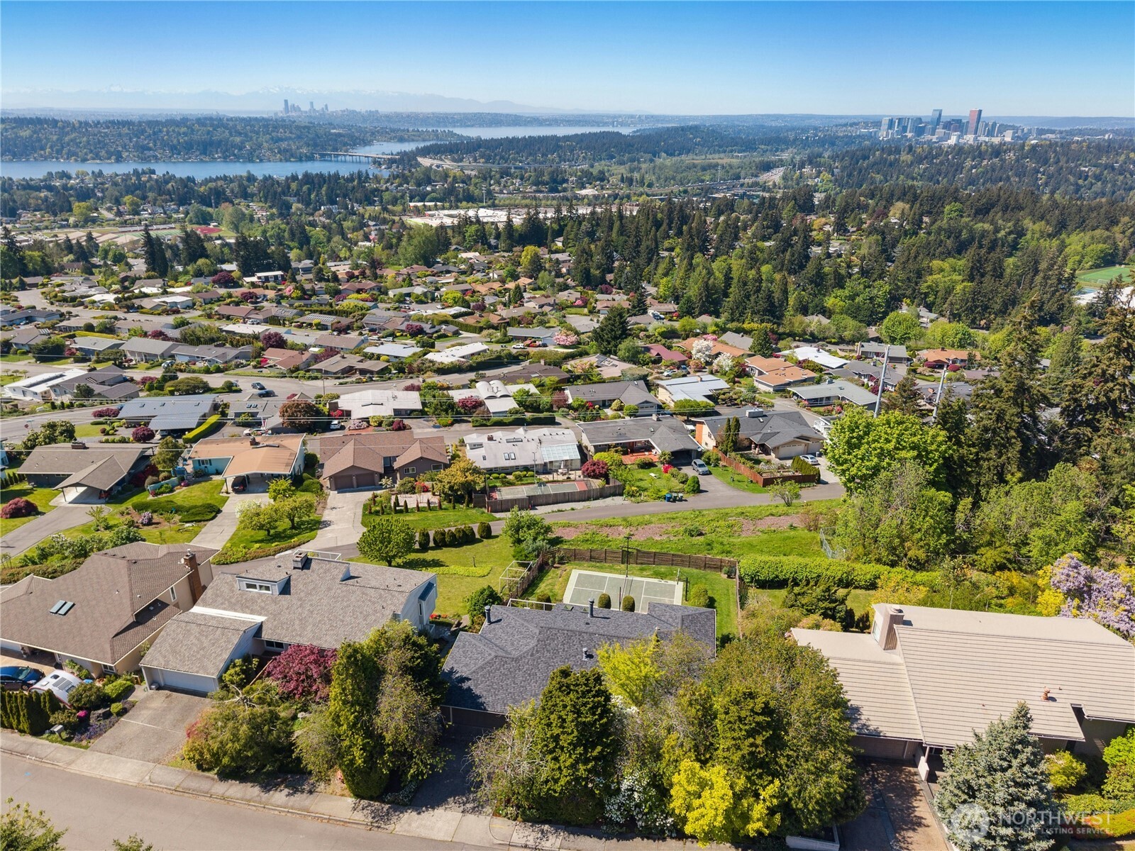 13712 SE 44th Street Bellevue WA 98006