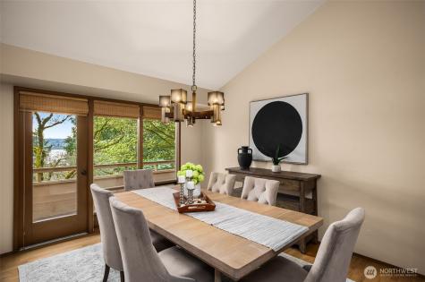 8440 W Mercer Way Mercer Island WA 98040