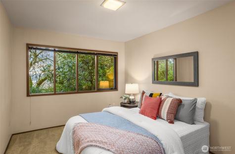 8440 W Mercer Way Mercer Island WA 98040