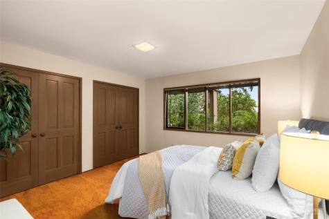8440 W Mercer Way Mercer Island WA 98040