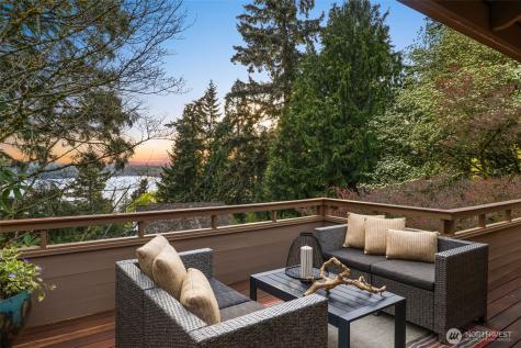8440 W Mercer Way Mercer Island WA 98040