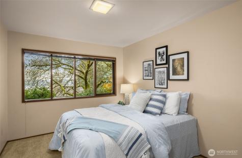 8440 W Mercer Way Mercer Island WA 98040