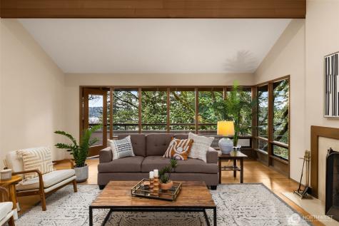 8440 W Mercer Way Mercer Island WA 98040