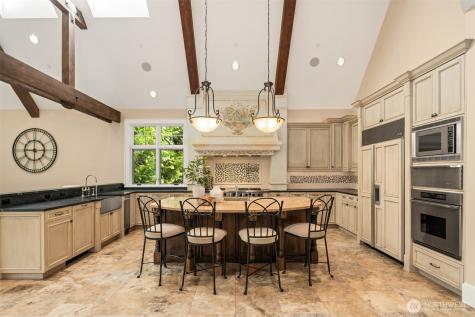 745 250th Lane NE Sammamish WA 98074