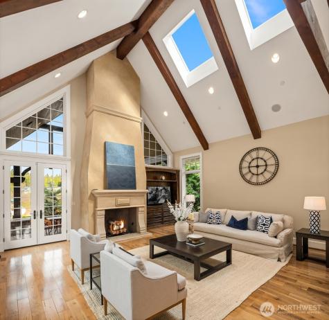 745 250th Lane NE Sammamish WA 98074