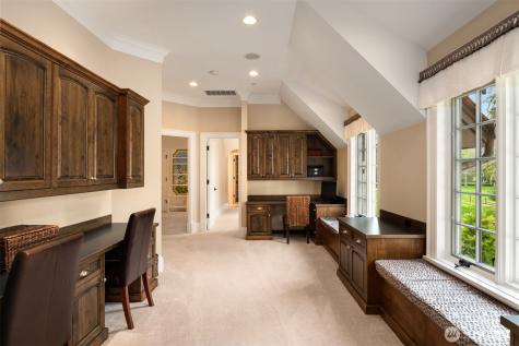 745 250th Lane NE Sammamish WA 98074