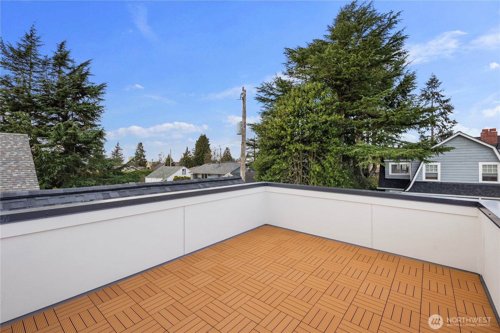 516 N 102nd Street Seattle WA 98133