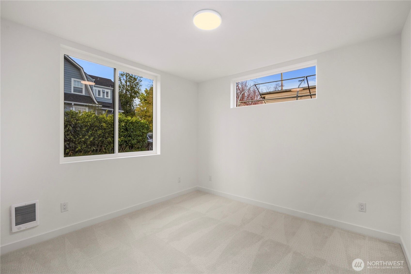 516 N 102nd Street Seattle WA 98133